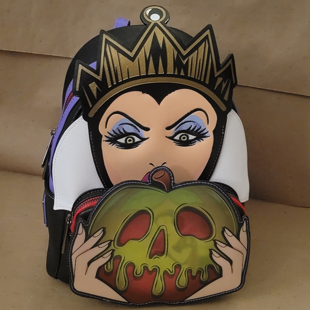 Loungefly Disney Villains Evil Queen Apple Womens Double Strap Shoulder Bag